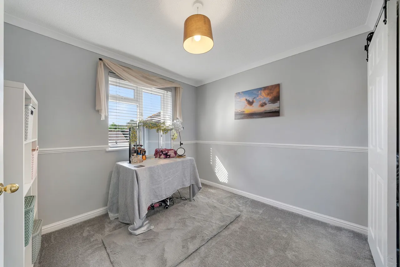 Dorchester Park, Runcorn, WA7 1QB, photo 22