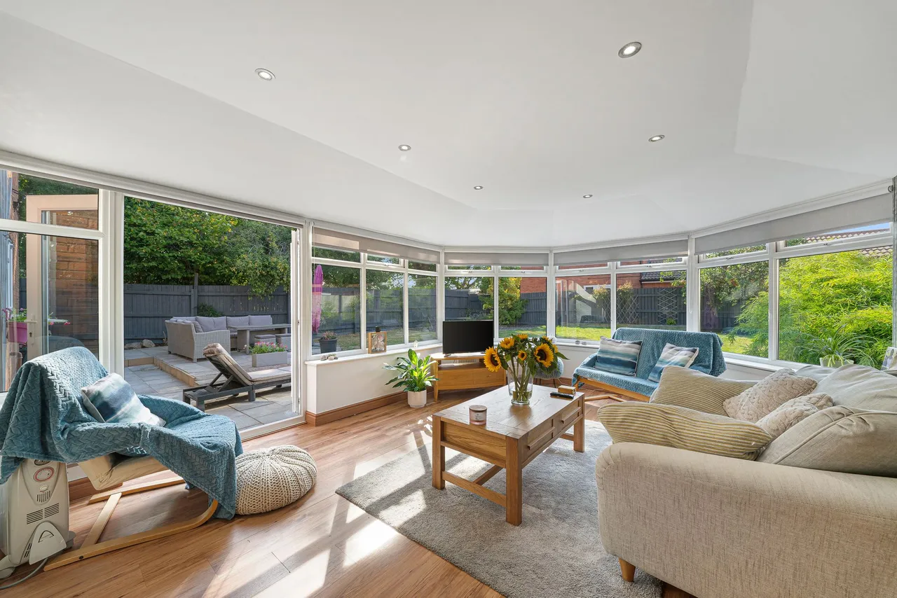 Dorchester Park, Runcorn, WA7 1QB, photo 6
