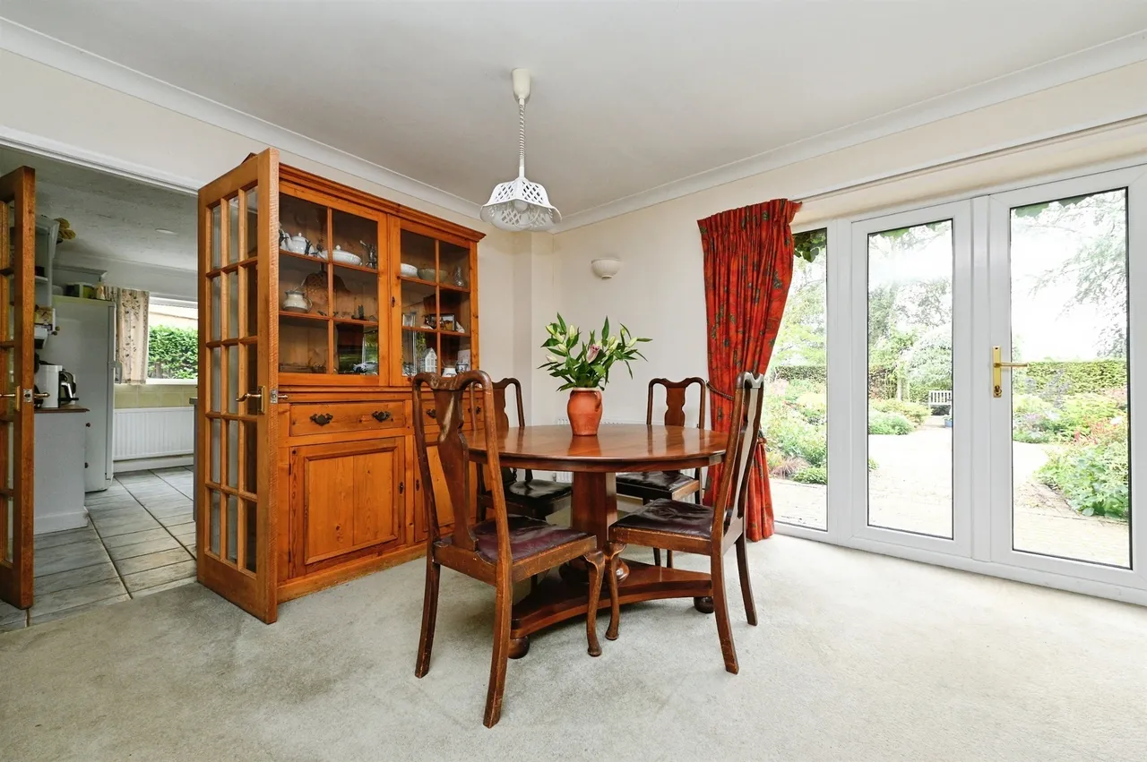 Cedar Grove, North Runcton, PE33, photo 5