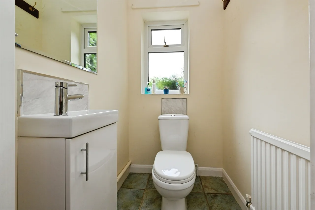 Cedar Grove, North Runcton, PE33, photo 11