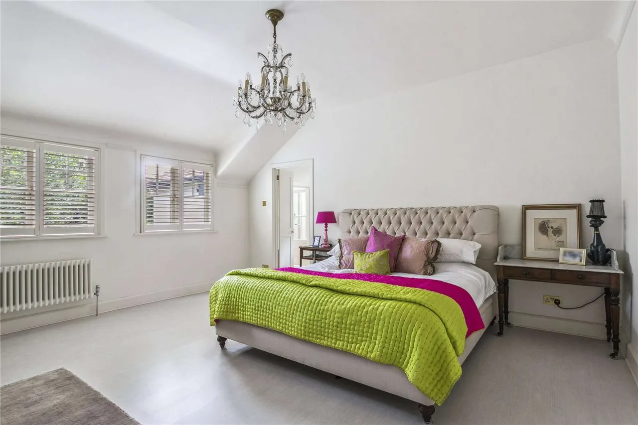 Templewood Lane, Farnham Common, SL2, photo 8