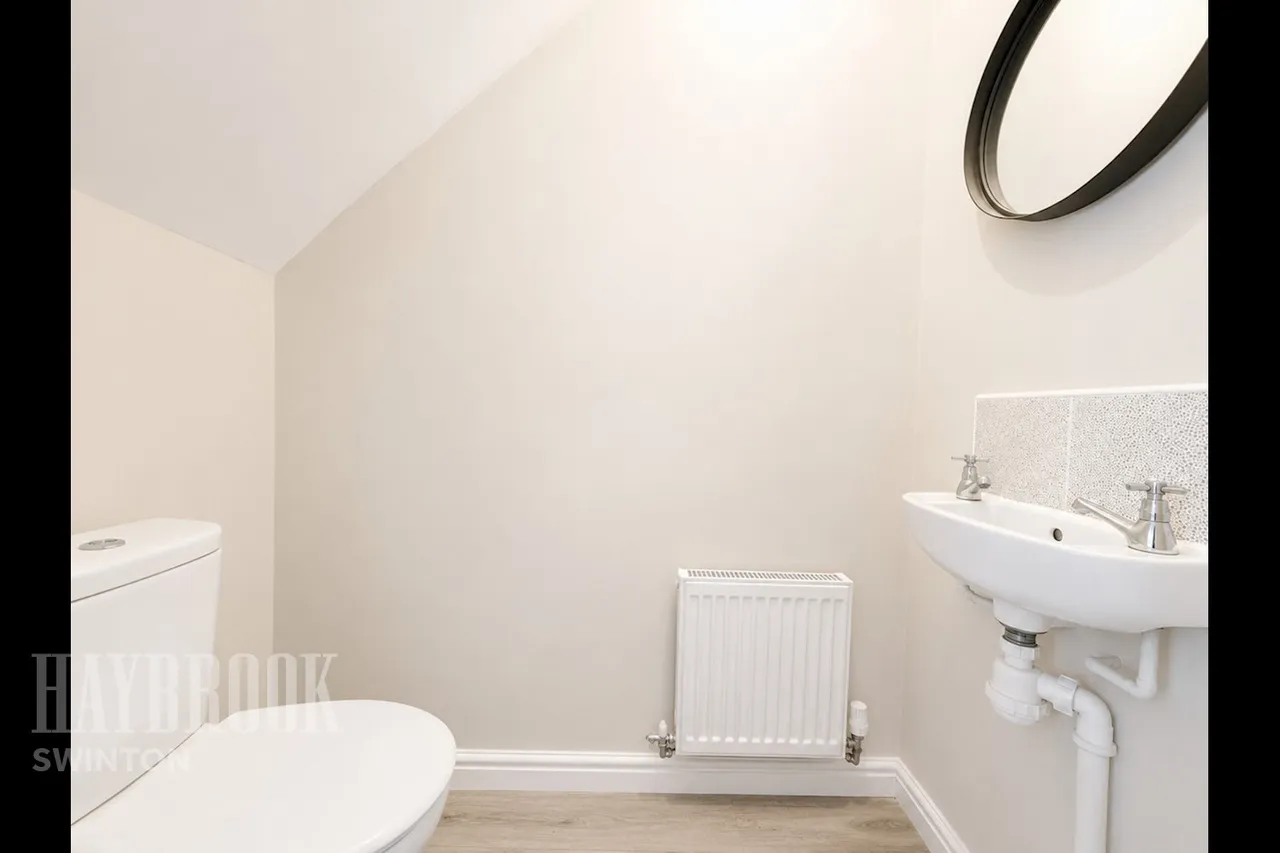 Smithy Croft, Bolton Upon Dearne, photo 10