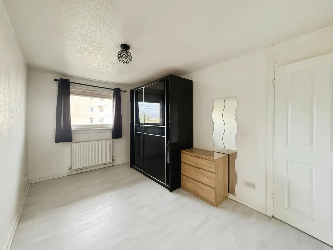 Main Street, Glasgow, G72, photo 8