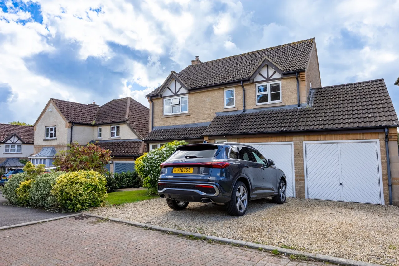 4 bed house for sale, Greyfield Common, High Littleton, BS39
