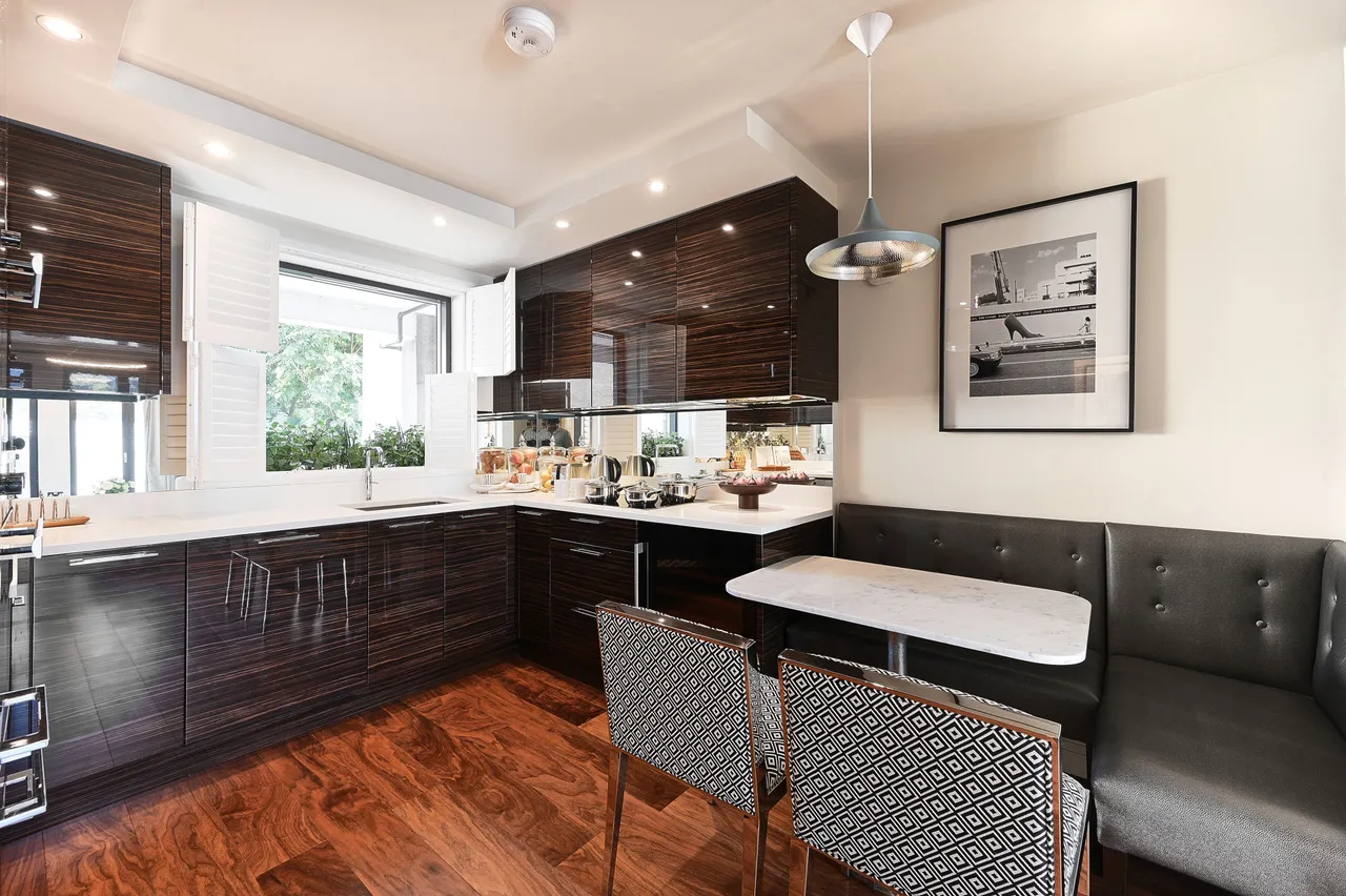 Flat 8, 161 Fulham Road, London, photo 4