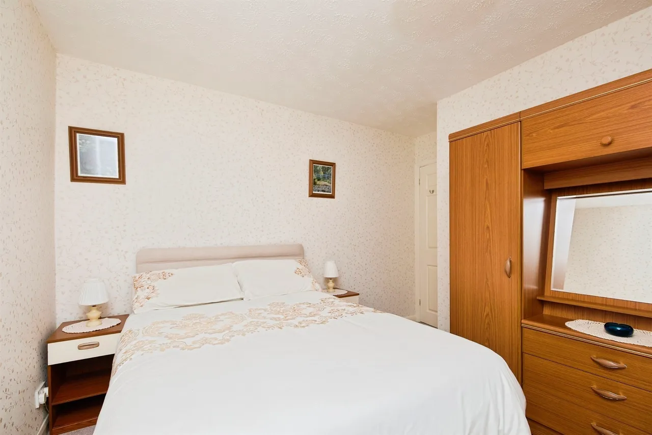Clipstone Gardens, Oakwood, Derby, photo 10