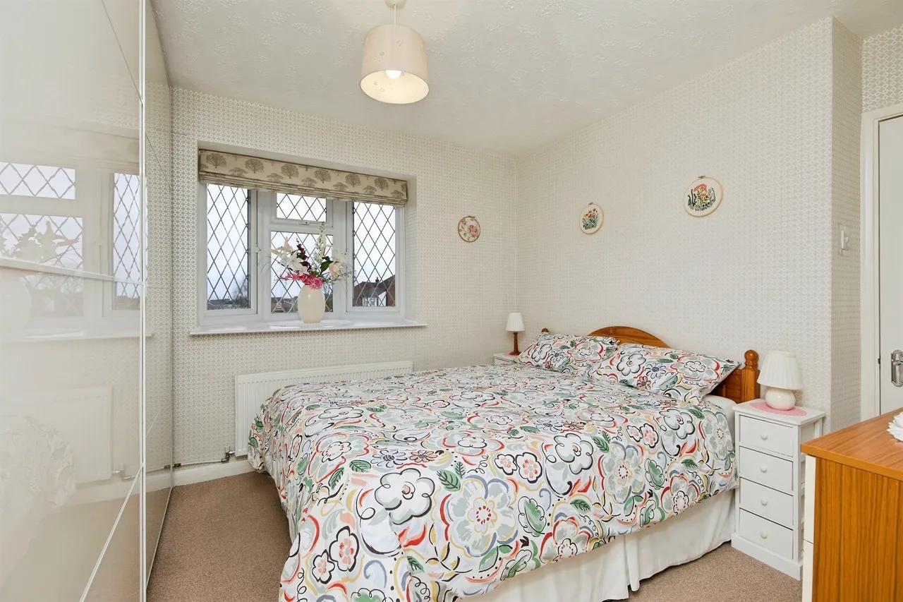 Clipstone Gardens, Oakwood, Derby, photo 11