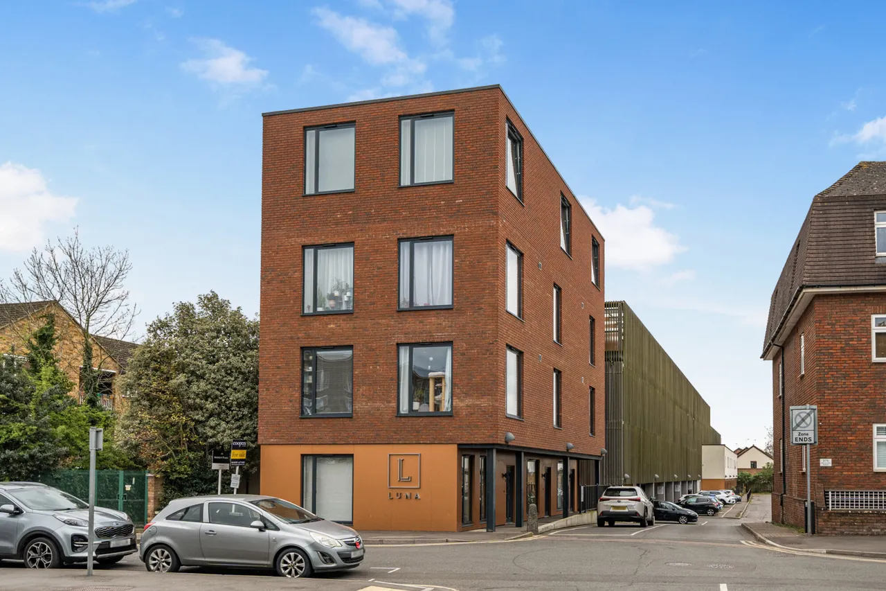 Field End Road, Ruislip, HA4, photo 2