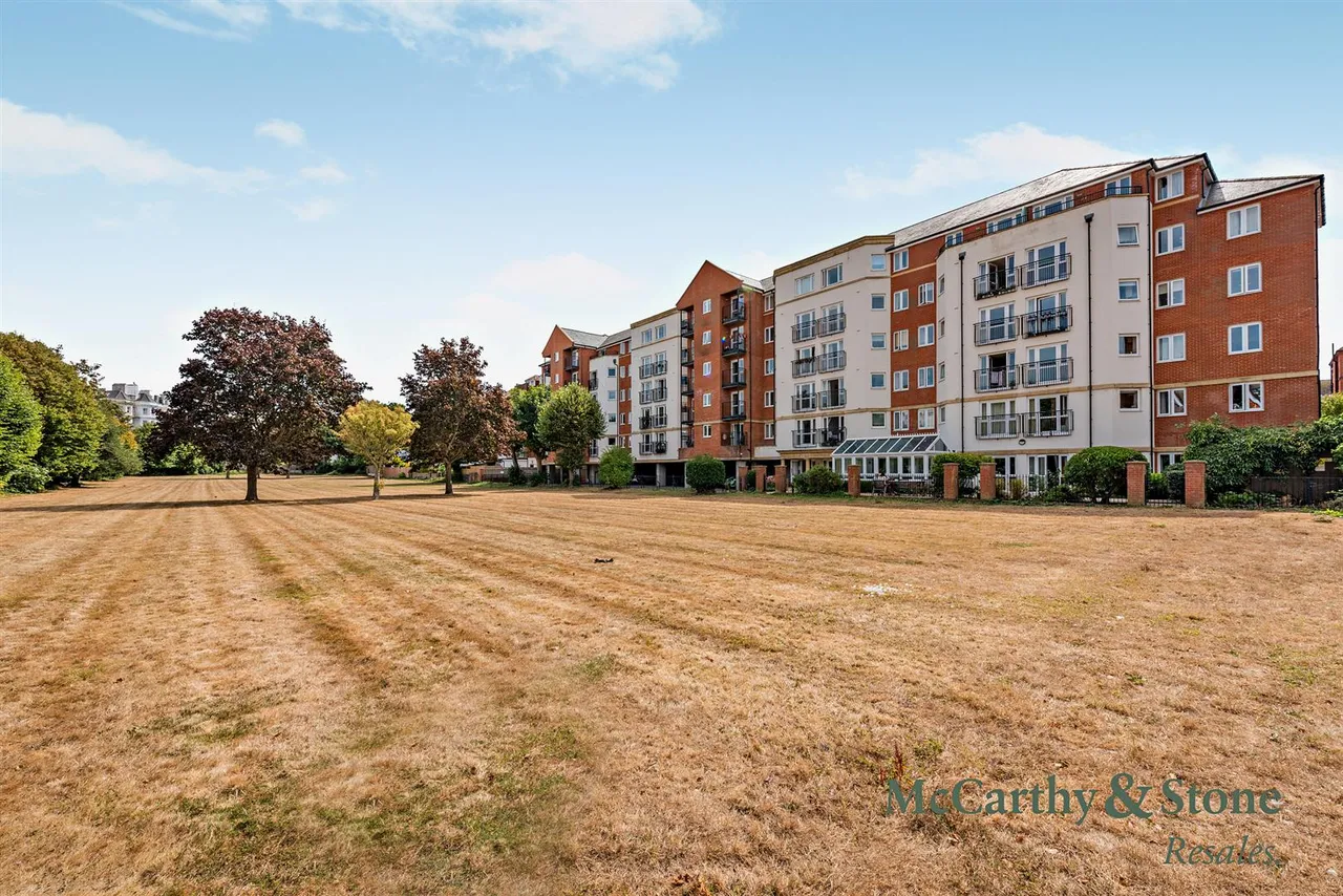 Jevington Gardens, Eastbourne, BN21, photo 29