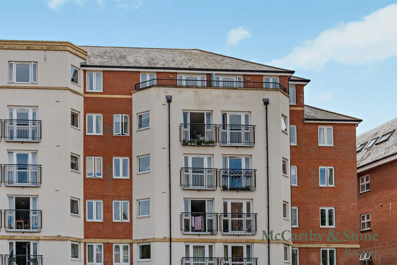 Jevington Gardens, Eastbourne, BN21, photo 27