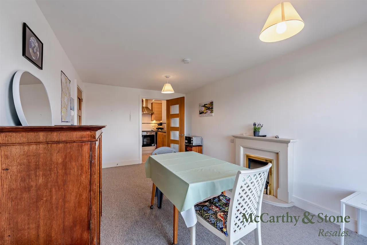 Jevington Gardens, Eastbourne, BN21, photo 13