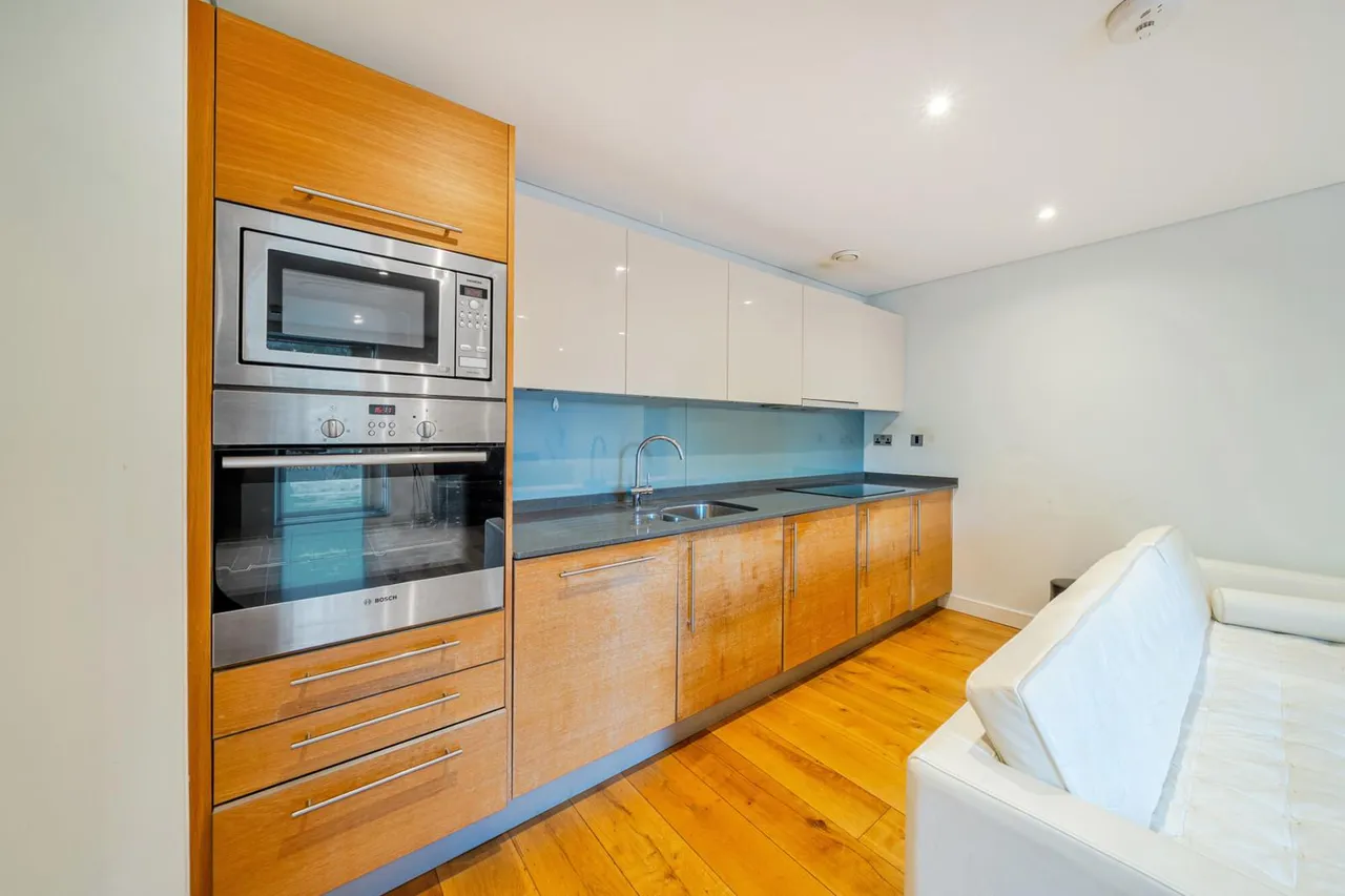 Bermondsey Square, SE1, photo 12