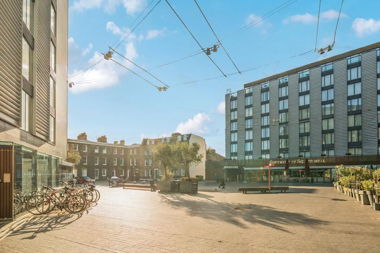 Bermondsey Square, SE1, photo 8