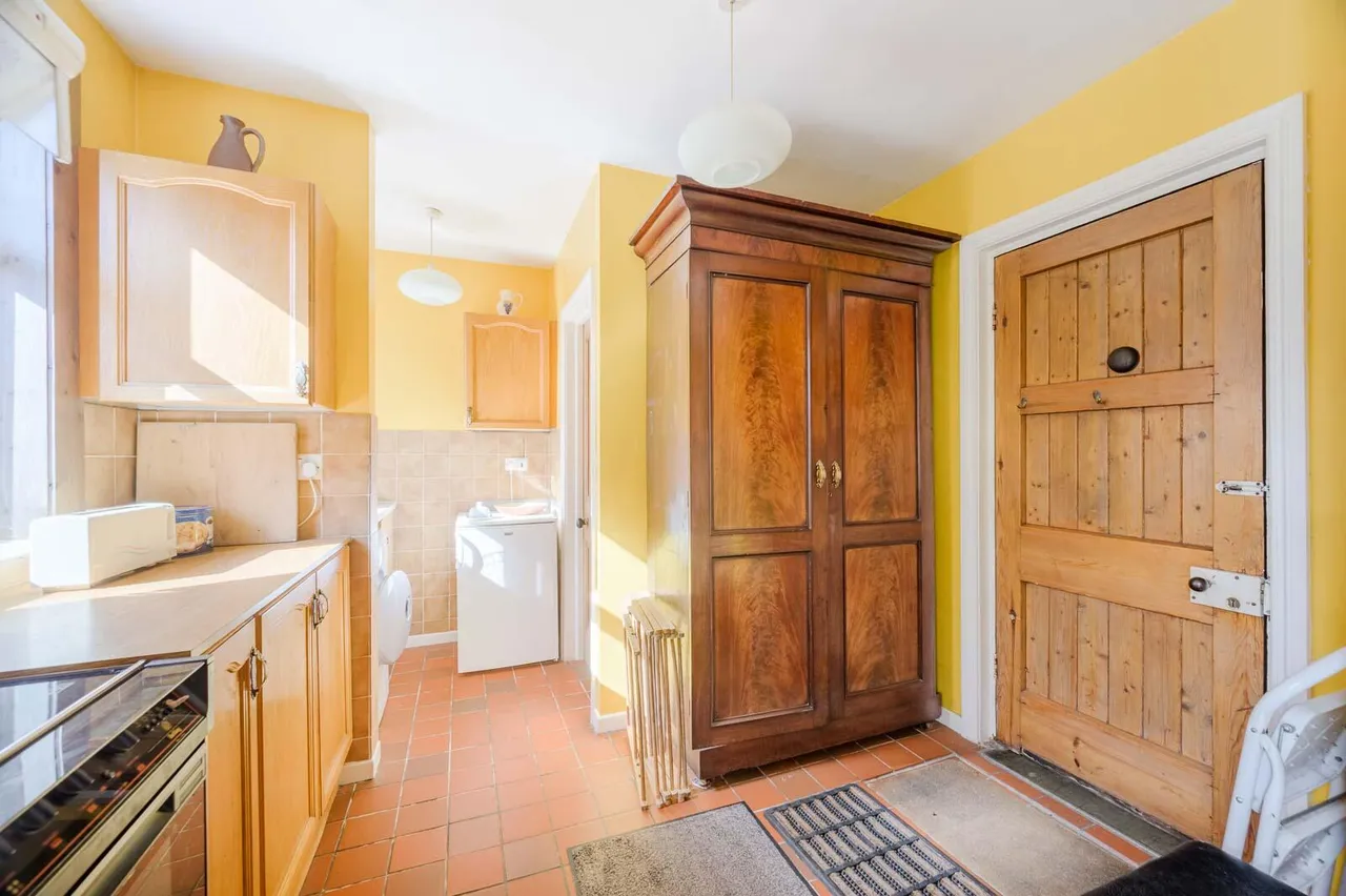 Knock Road, knock, BT5, photo 16