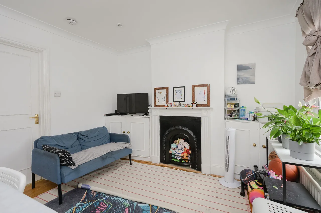 Haydons Road, London, SW19, photo 3