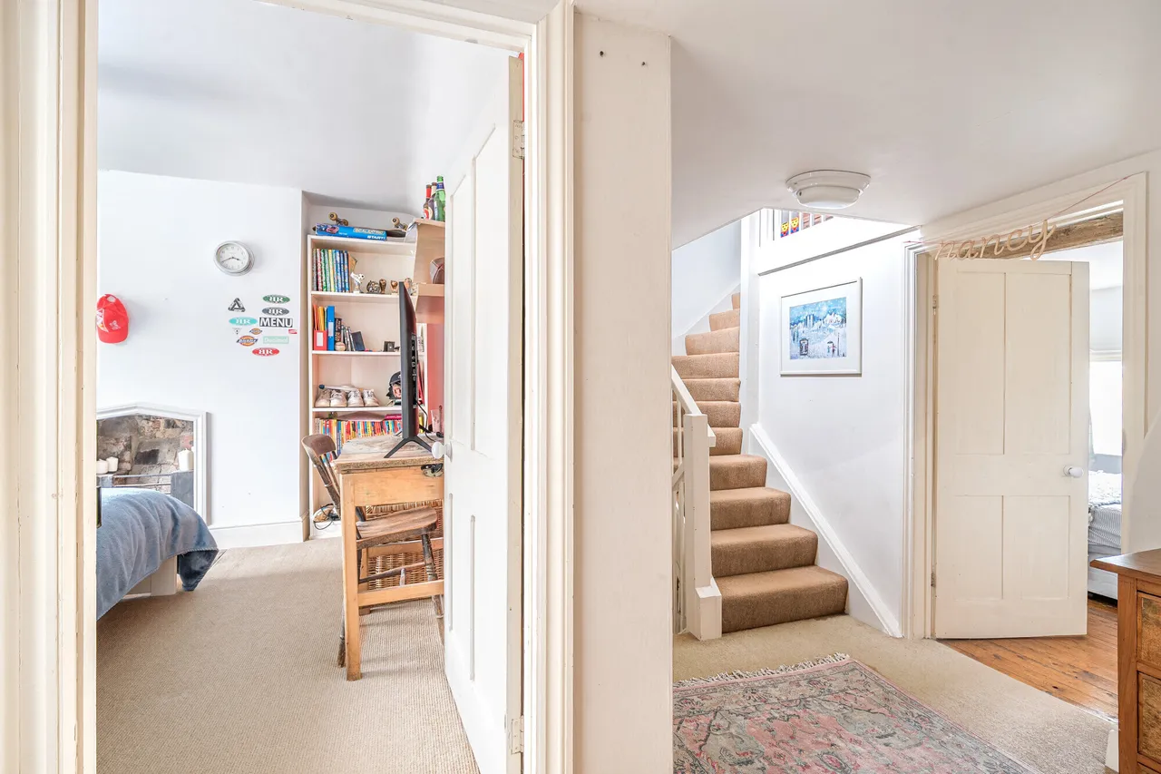 London Road, Marlborough, SN8, photo 9