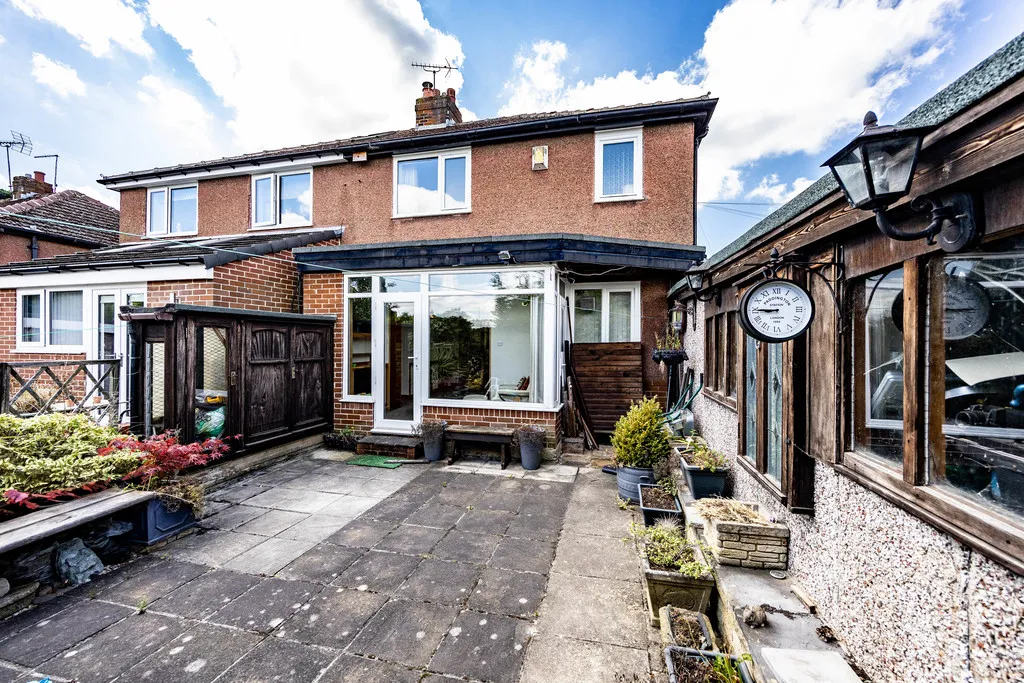 Oaklands Drive, Huddersfield, photo 23