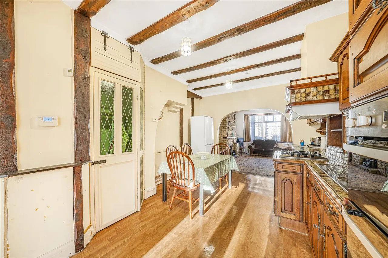 Westward Road, Chingford, E4 8QG, photo 4