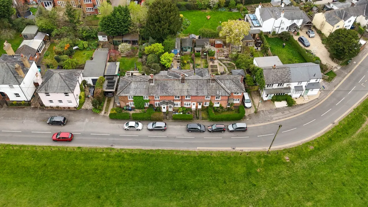 Commonside Downley, High Wycombe, HP13 5XG, photo 19
