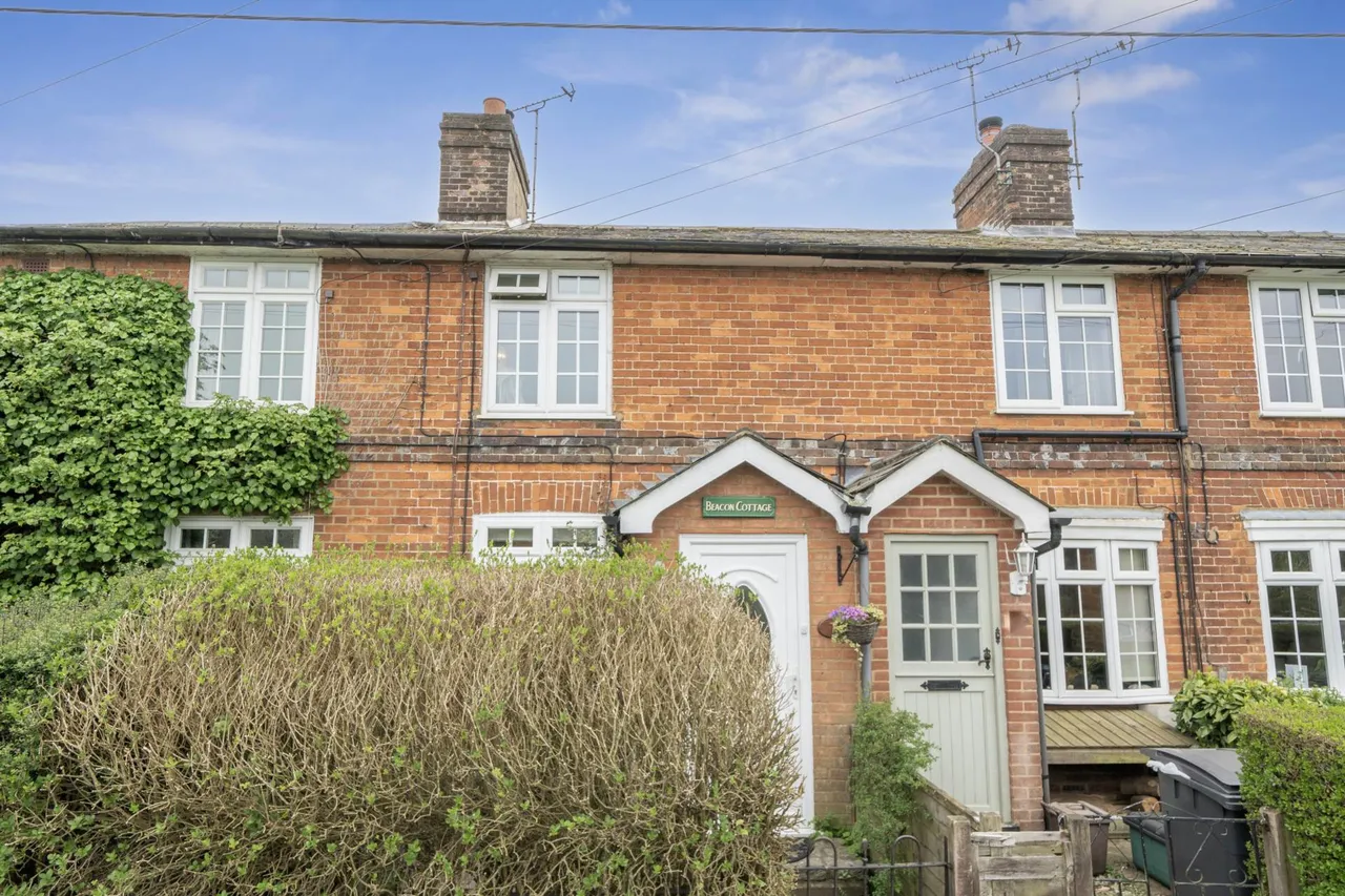 1 bed house for sale — Commonside Downley, High Wycombe, HP13 5XG