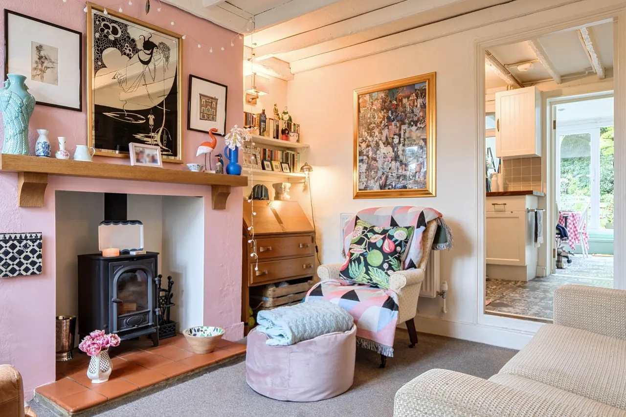 Commonside Downley, High Wycombe, HP13 5XG, photo 8