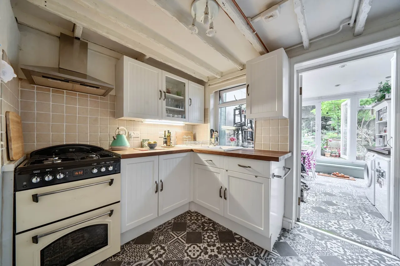 Commonside Downley, High Wycombe, HP13 5XG, photo 4