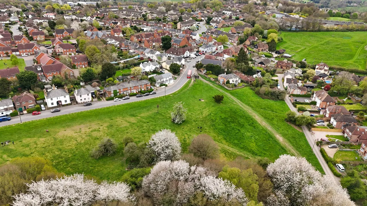 Commonside Downley, High Wycombe, HP13 5XG, photo 20