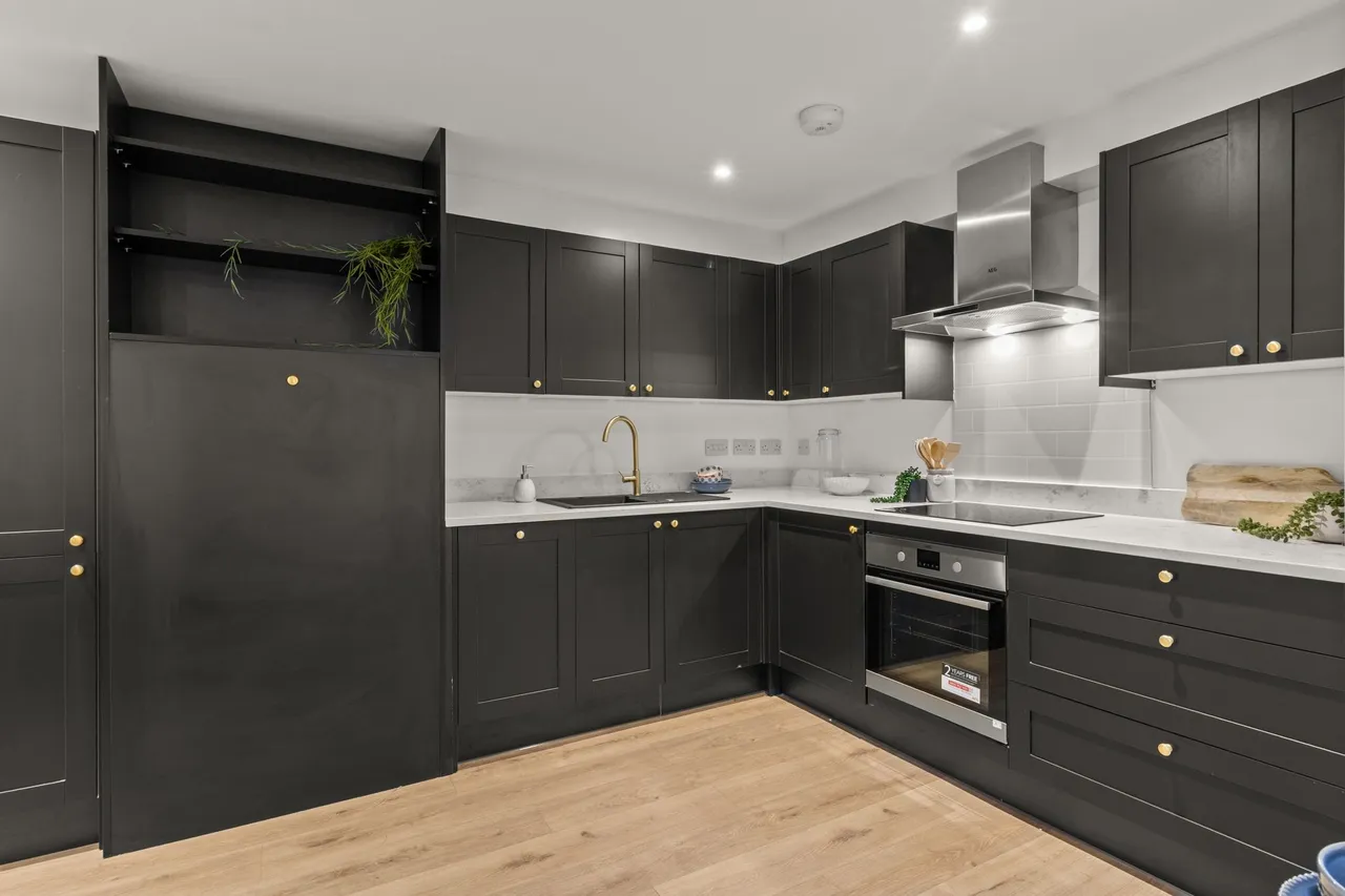Boltro Road, Haywards Heath, RH16, photo 6