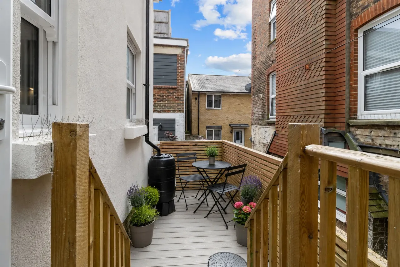 Boltro Road, Haywards Heath, RH16, photo 3