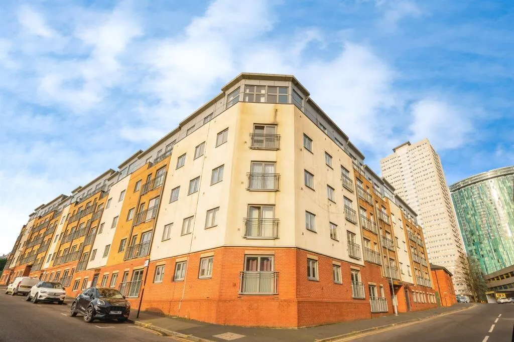2 bed flat for sale, Irving Street, Birmingham, B1
