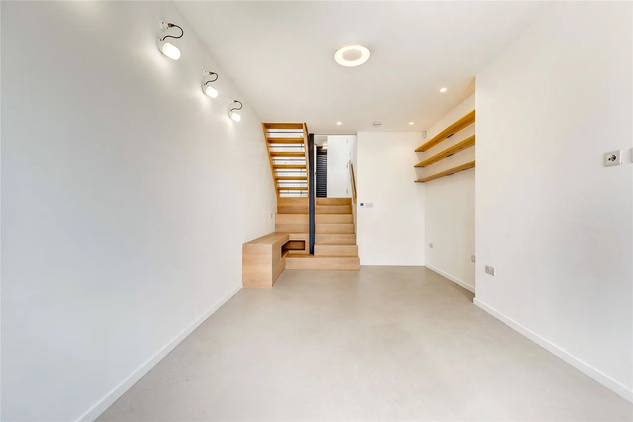 Pittville Gardens, London, SE25, photo 9