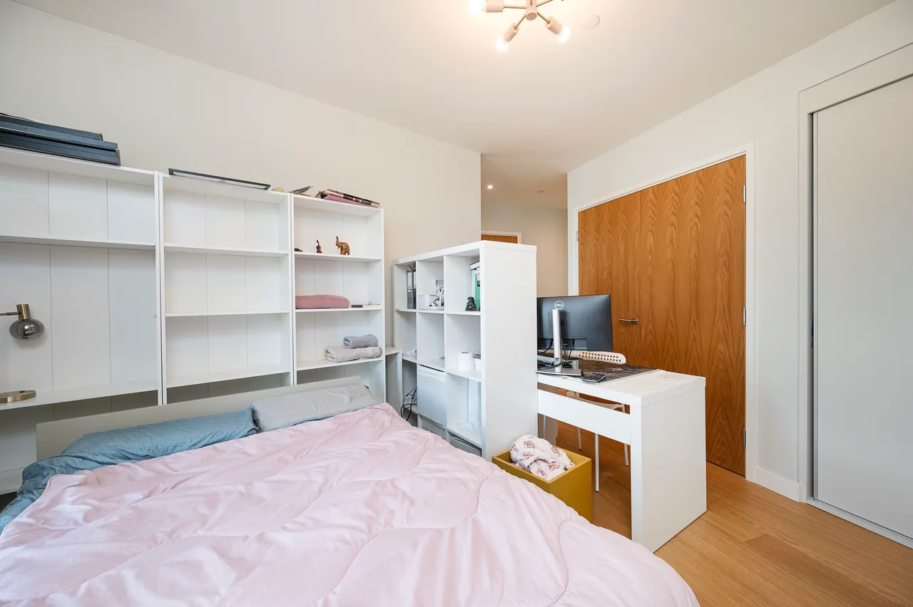 Flat 704 Navigation Point 2, Hale Wharf, London, photo 6