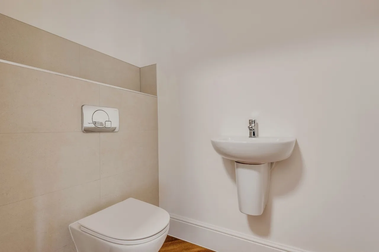 Victoria Place, Widnes, WA8, photo 11