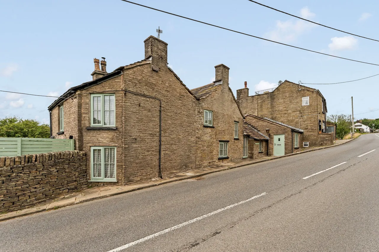 5 bed house for sale, Church Lane, Rainow