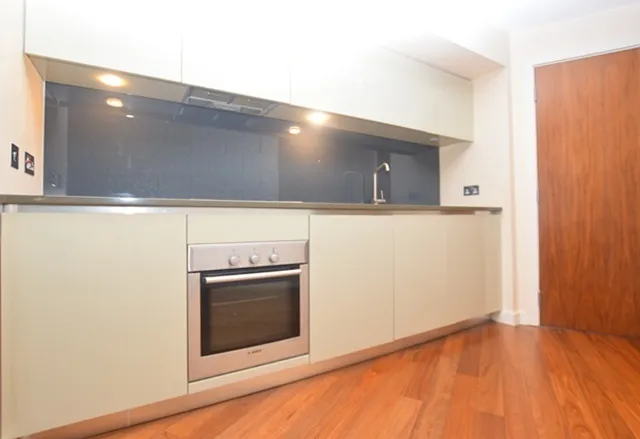 City Lofts, 7 St. Pauls Square, Sheffield, S1 2LB, photo 2