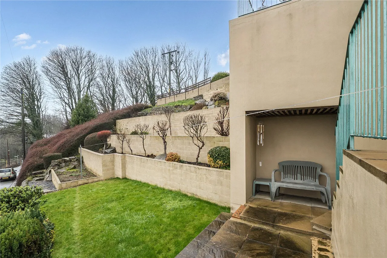 New Occupation Lane, Pudsey, LS28, photo 23