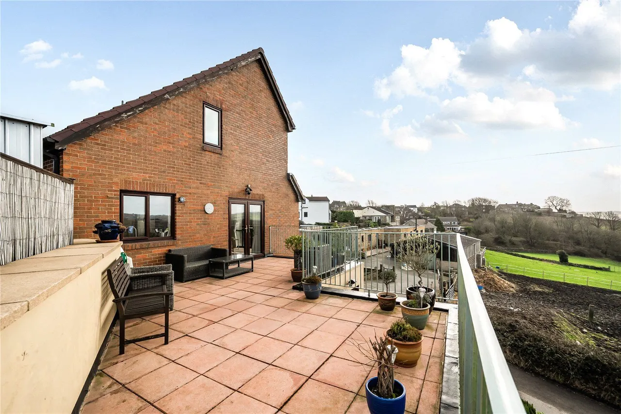 New Occupation Lane, Pudsey, LS28, photo 24
