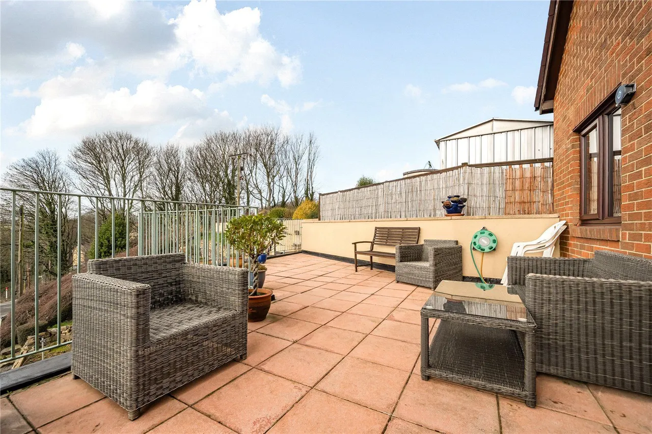 New Occupation Lane, Pudsey, LS28, photo 26