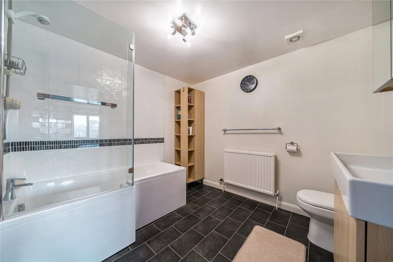 New Occupation Lane, Pudsey, LS28, photo 19