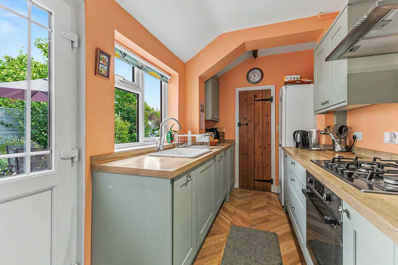 Farm Street, Fladbury, WR10, photo 8