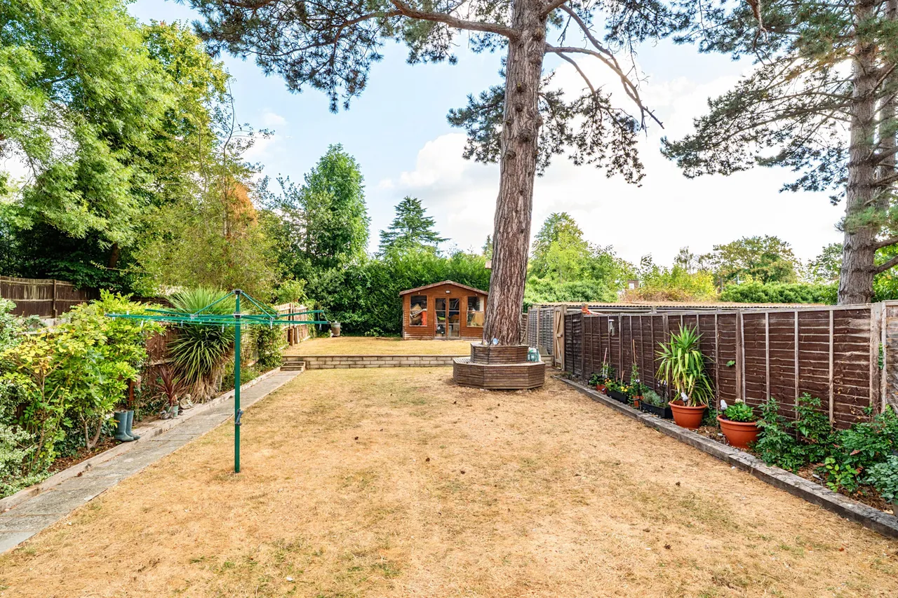 Westfield Park, Pinner, HA5, photo 4