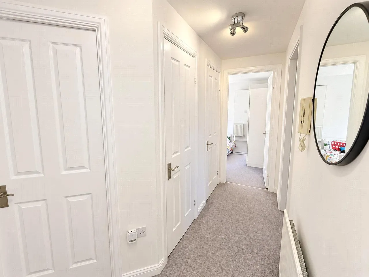 Greenhaven Drive, London, SE28, photo 4