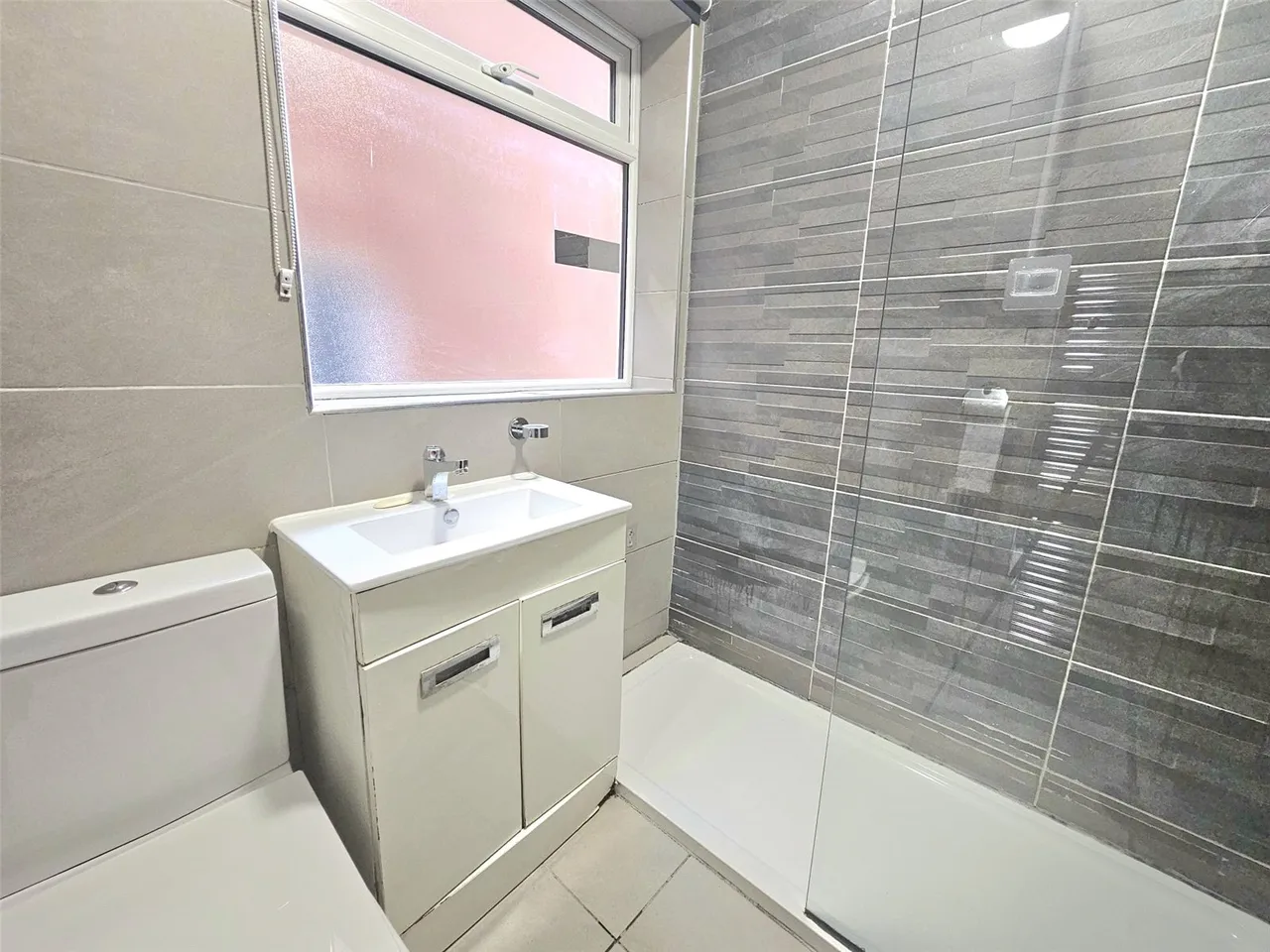 Kings Grove, Romford, RM1, photo 5