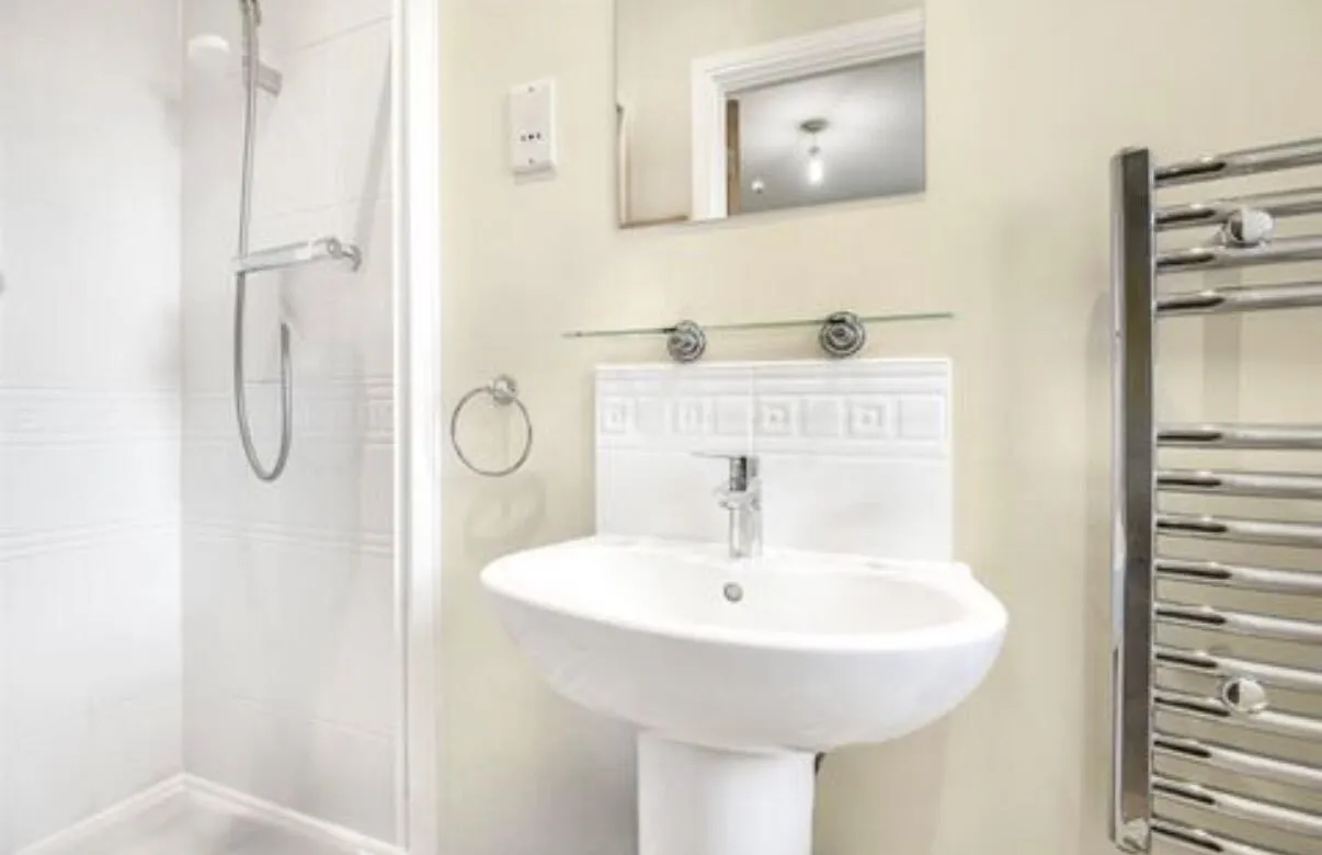 Blackwell Close, London, N21 1UL, photo 4