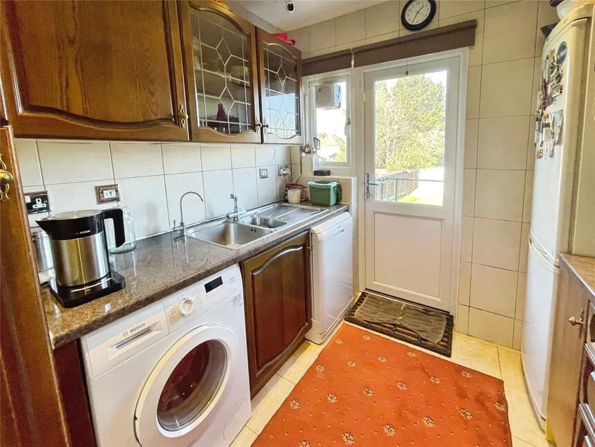Charldane Road, London, SE9, photo 4