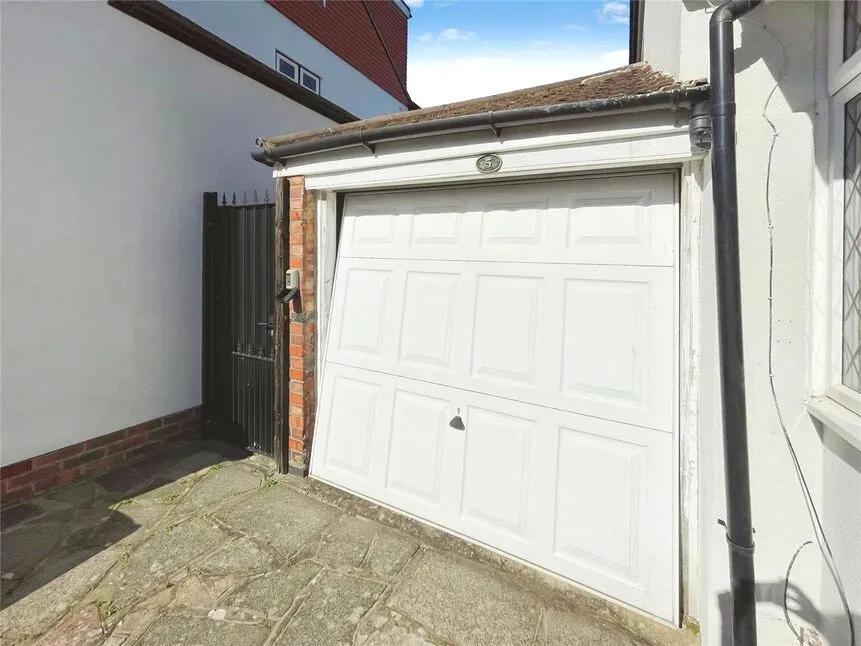 Charldane Road, London, SE9, photo 13