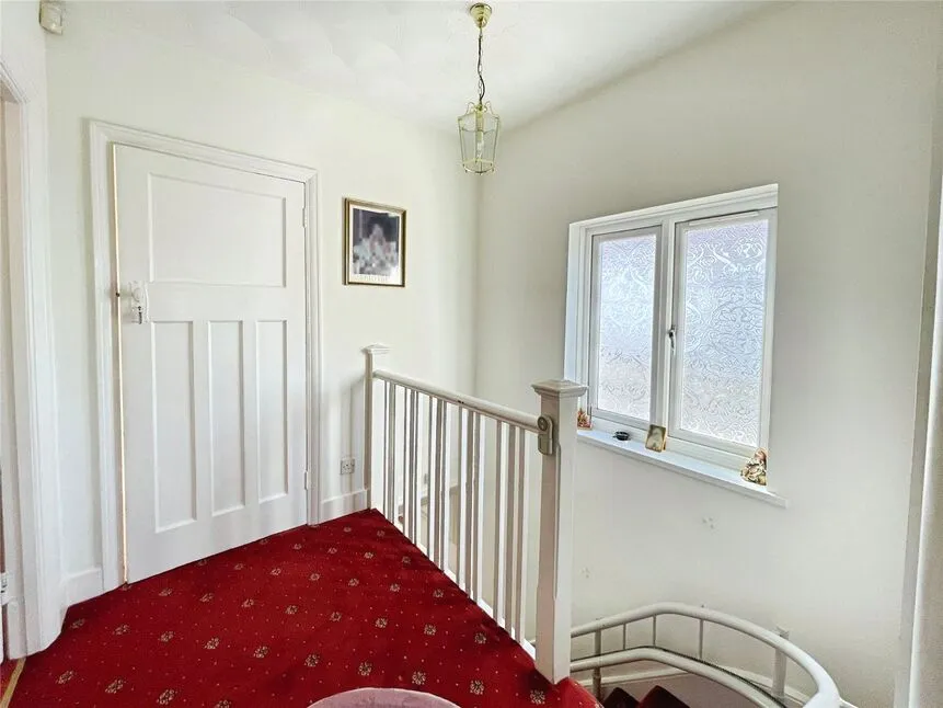 Charldane Road, London, SE9, photo 6