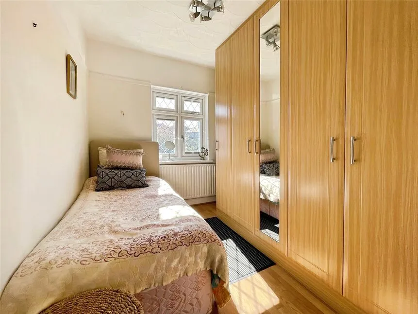 Charldane Road, London, SE9, photo 9