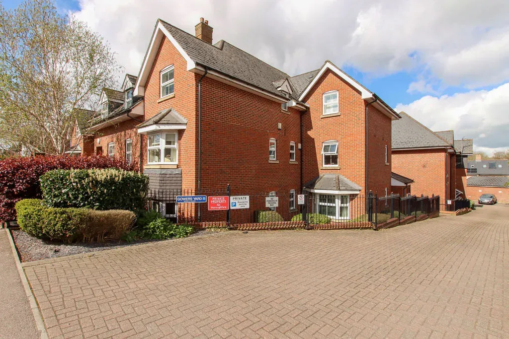 Gowers Yard, Tring, Hertfordshire, HP23 4FH, photo 10