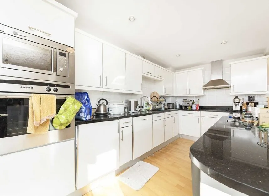 Langbourne Place, Canary Wharf, E14, photo 3